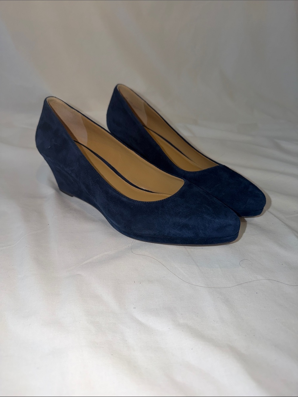 Talbots Navy Suede Wedge Pumps - Picture 9 of 14